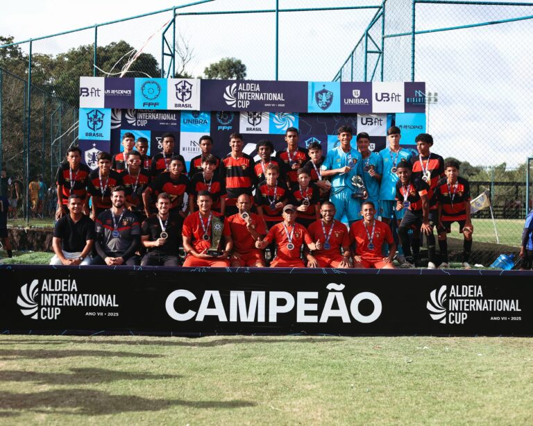 Sub-14 vence o Retrô e é campeão da Aldeia Cup com 100% de aproveitamento