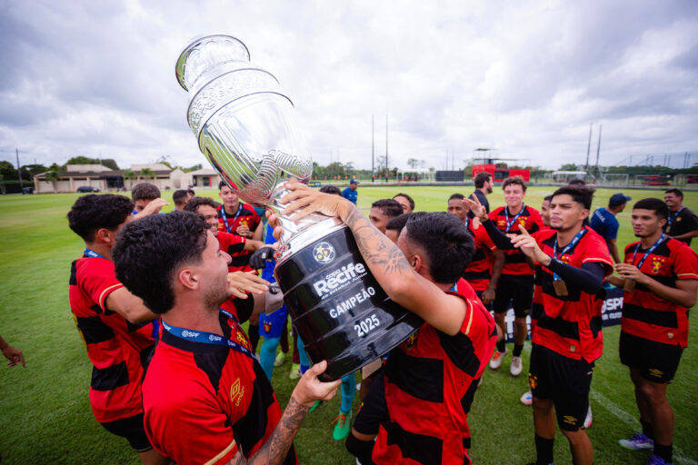 Sub-20 bate o CSA e é tricampeão da Copa Recife com 100% de aproveitamento