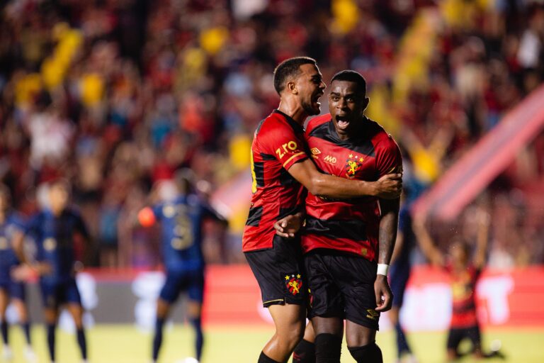 Leão venceu Retrô e está novamente na final do Pernambucano | Foto: Paulo Paiva/SCR