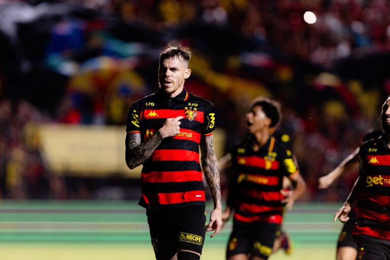 Com dois gols de Barletta, Sport vence Clássico dos Clássicos e assume liderança