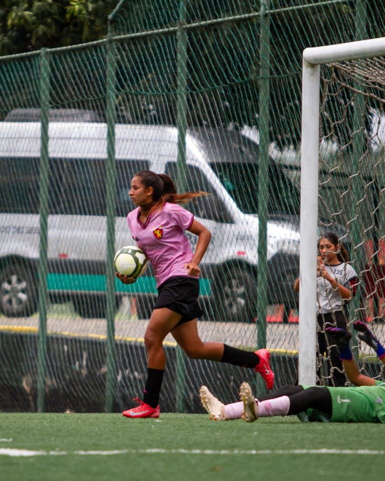 Com hat-trick de Letícia, Sport goleia o RS Futebol por 7 a 0 no Pernambucano Feminino Sub-20