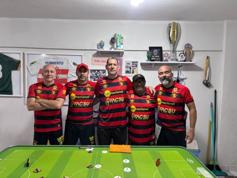 Da esquerda a direita: Alexandre Pentinho, Flávio Afa, André,  Djalma e Bel