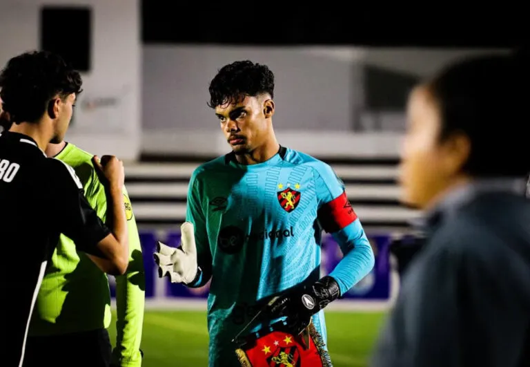 Sub-20: Leão anuncia a saída do goleiro Kawe