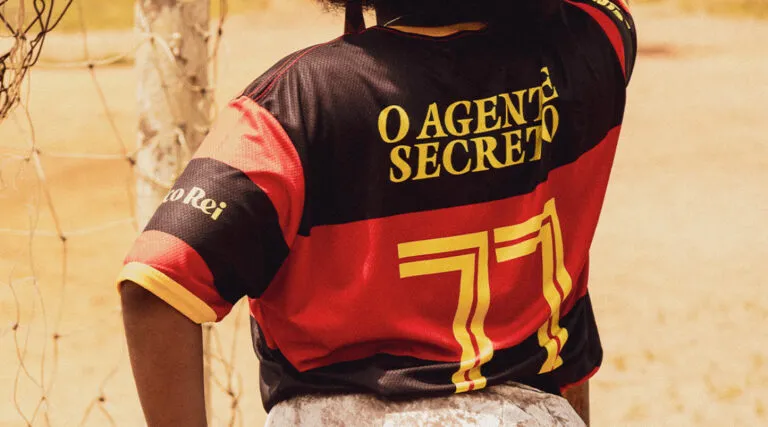 Sport se une a Náutico, Santa Cruz e Chico Rei para lançar camisa especial de O Agente Secreto