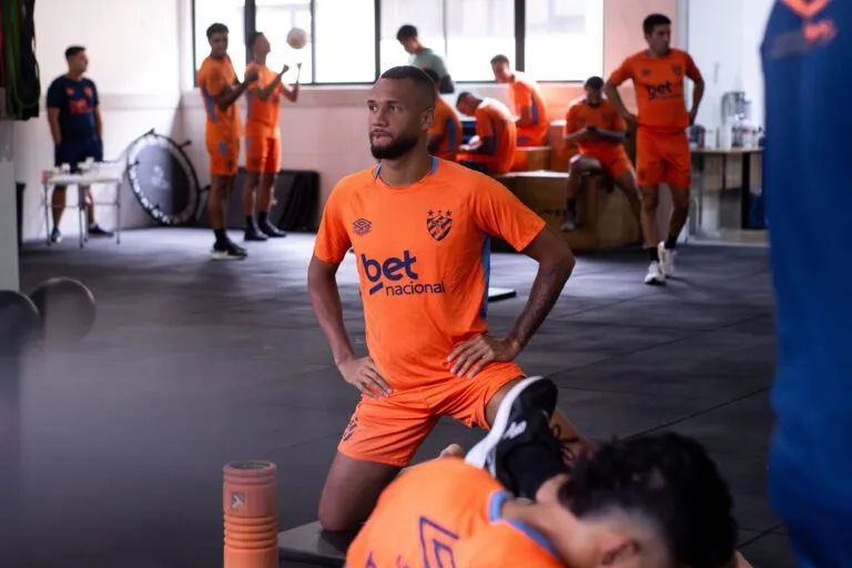 Após vitória contra o Retrô, elenco rubro-negro se reapresenta e treina no CT do Leão