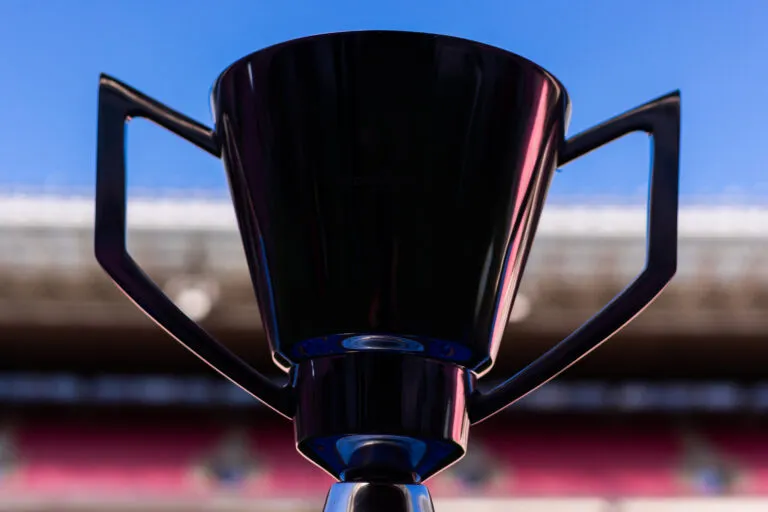 Troféu da Copa Pernambuco sub-20. | Foto: Rafael Vieira/FPF