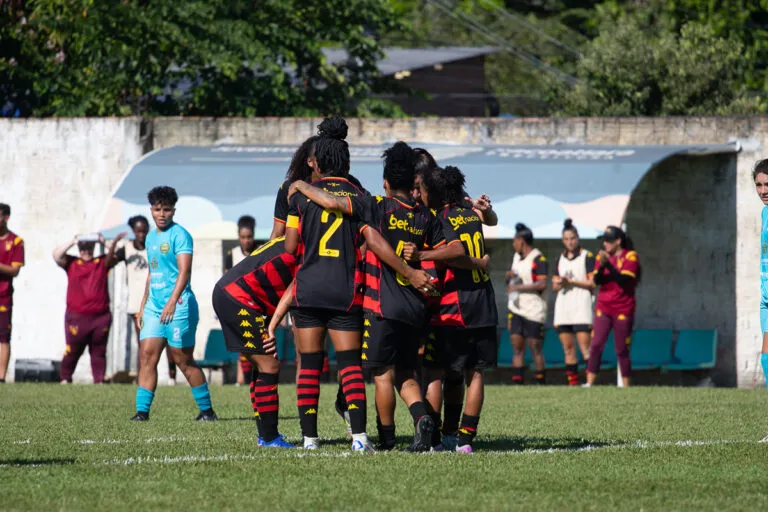 Futebol Feminino: Leoas garantem vitória fora de casa e têm melhor ataque do Brasileiro
