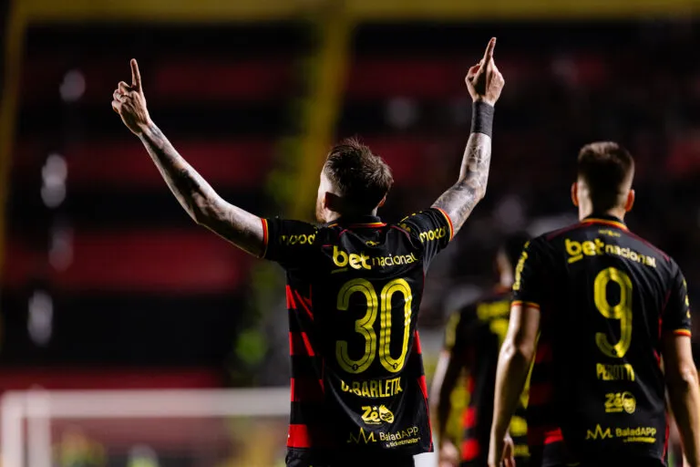 Bom futebol; bons números. Barletta e Perotti vivem momento positivo no Leão. Foto: Paulo Paiva/SCR